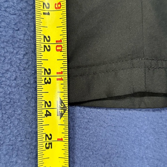 Nike Boys sweats size large, polyester, side pockets, open leg (non-elastic) - Picture 11 of 12